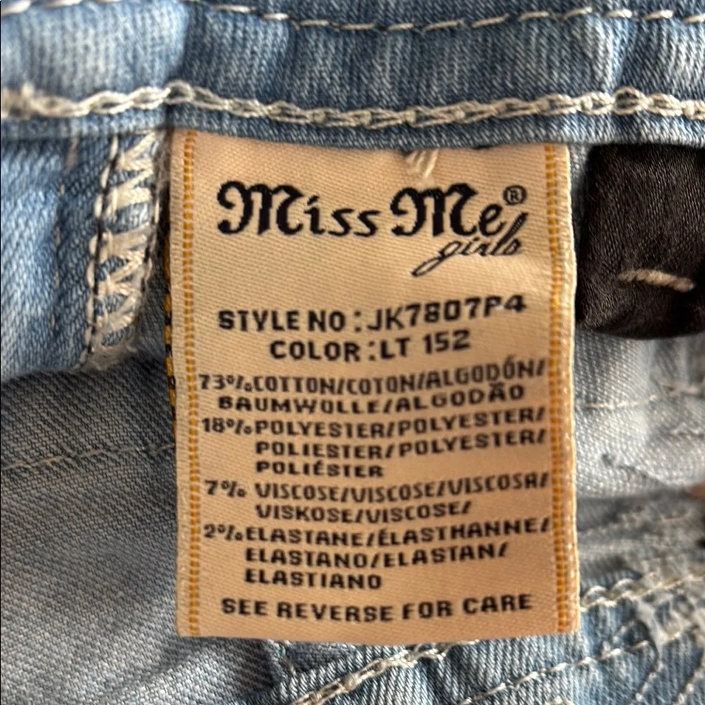 Miss Me Capri Girl Jeans - Picture 8 of 8
